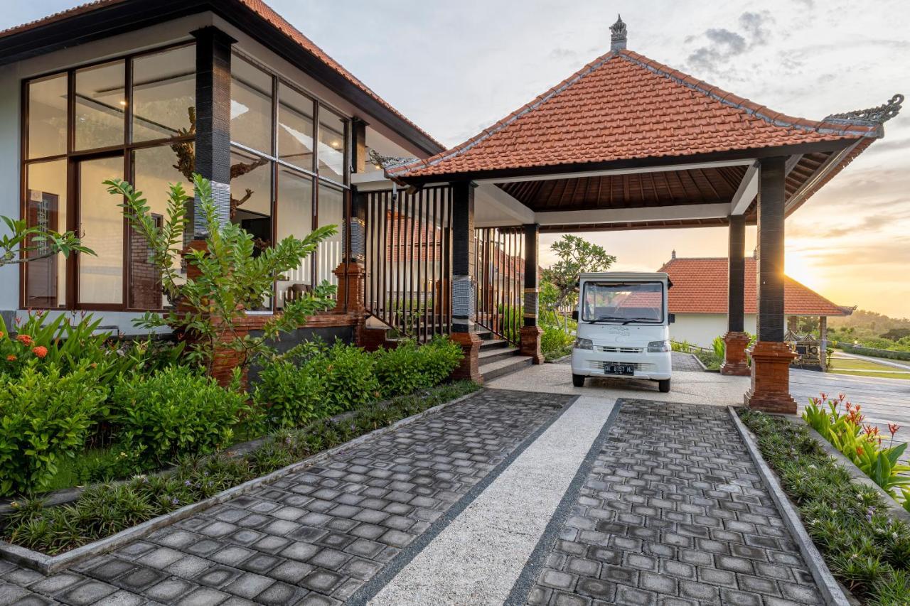 Semabu Hills Hotel Nusa Penida Toyapakeh Exterior photo